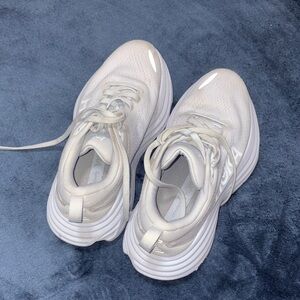 White Hoka Bondi 8 running shoes